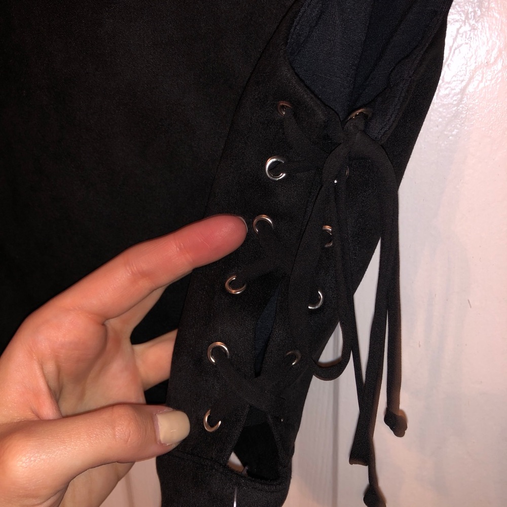 Suede Set - Picture 7 of 8